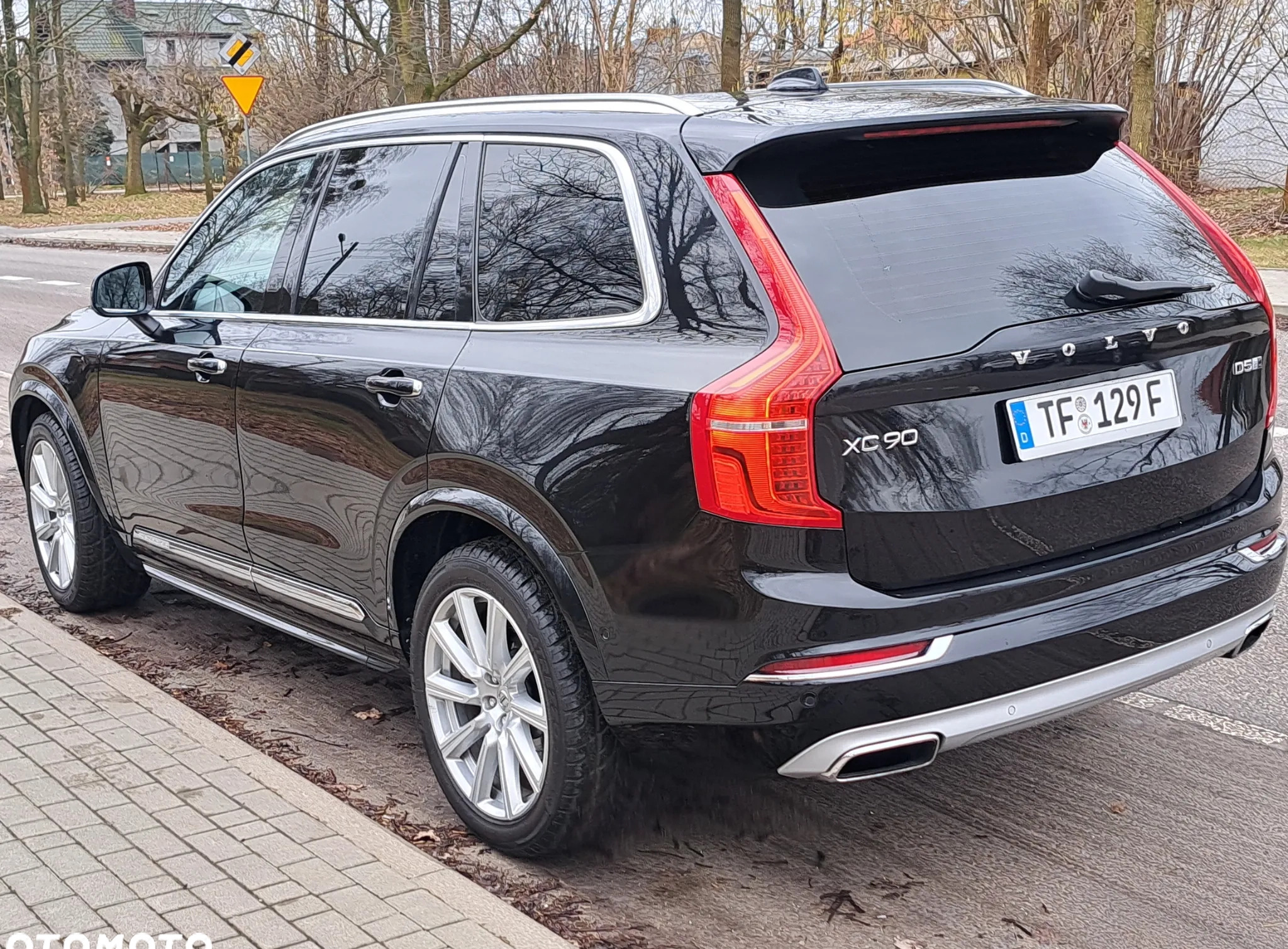 Volvo XC 90 cena 128000 przebieg: 210000, rok produkcji 2016 z Leszno małe 781